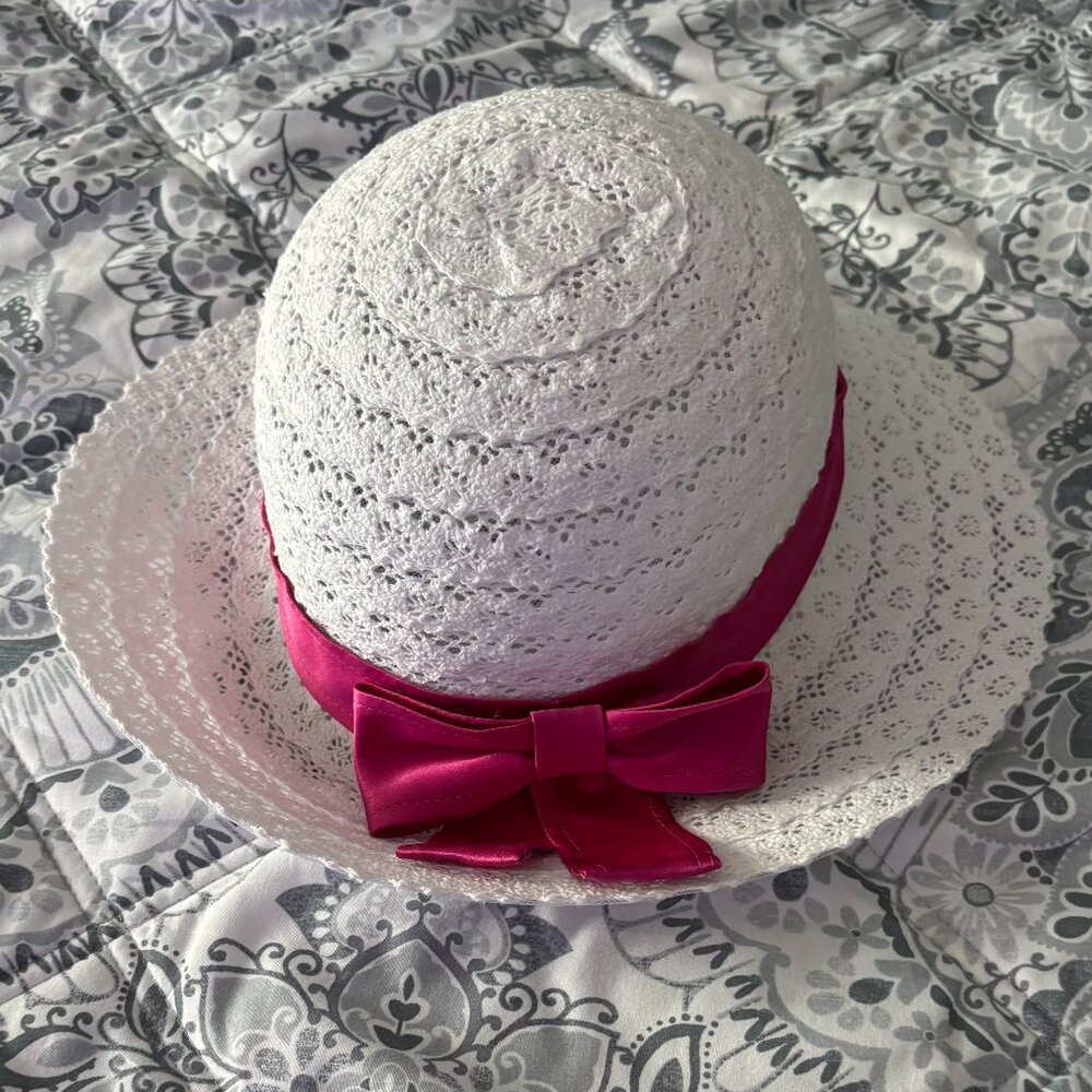 White Lace Wide Brim Sun Hat w/ Pink Ribbon Bow – Church Derby Tea